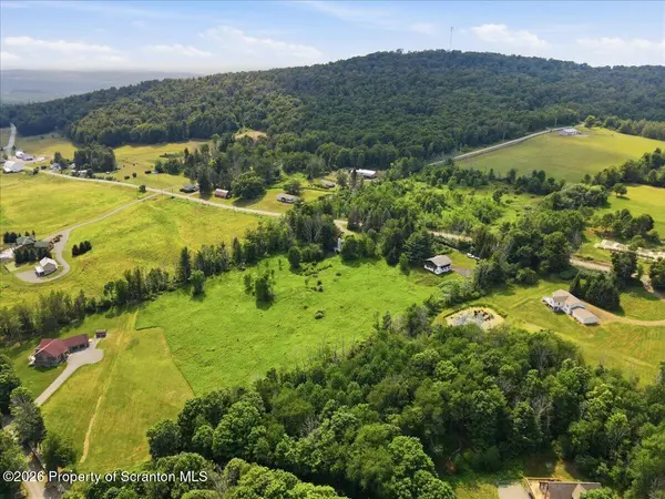 450 Tirzah RD, Union Dale, PA 18470