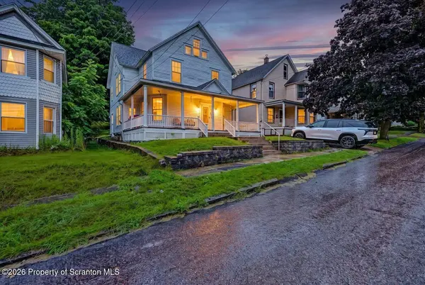 62-64 Wayne ST, Carbondale, PA 18407