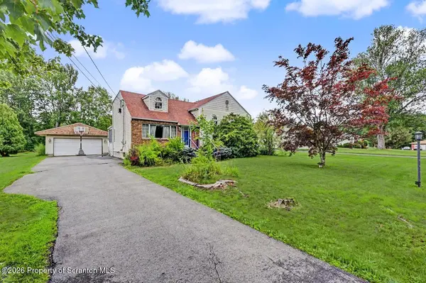 109 Larkspur RD,  Roaring Brook Twp,  PA 18444
