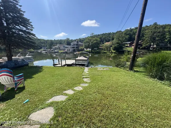 282 Lake RD, Nicholson, PA 18446