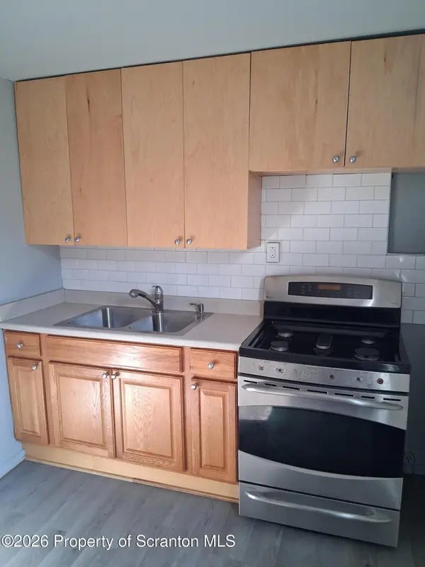 50 1/2 Church ST, Plymouth, PA 18651