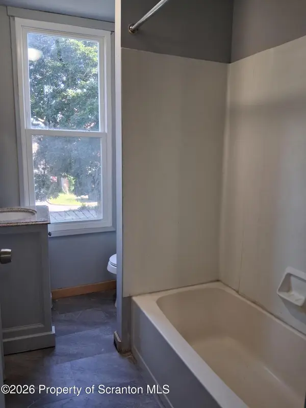 50 1/2 Church ST, Plymouth, PA 18651