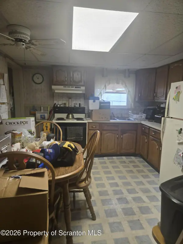 609-611 Jenkins ST, West Pittston, PA 18643