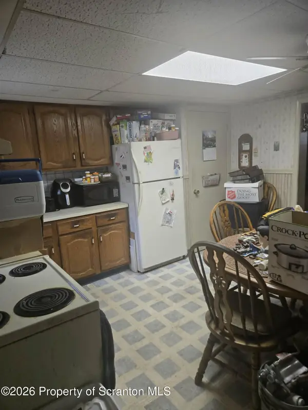 609-611 Jenkins ST, West Pittston, PA 18643