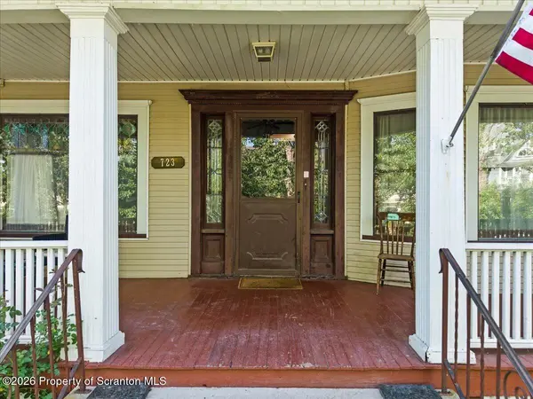 723 N Irving AVE, Scranton, PA 18510