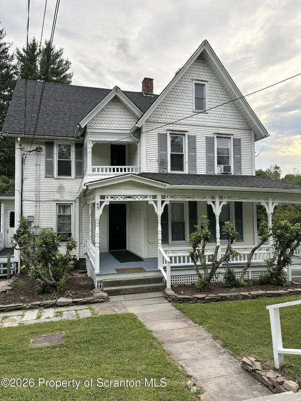 43 College AVE #2, Factoryville, PA 18419
