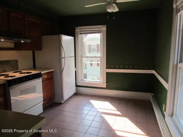 43 College AVE #2, Factoryville, PA 18419