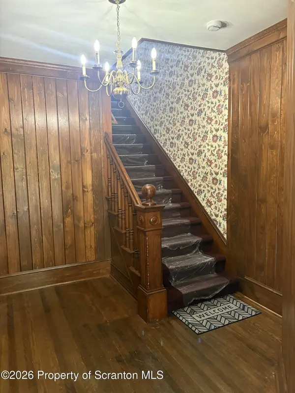 43 College AVE #2, Factoryville, PA 18419