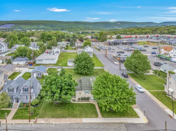 510 Roth ST, Moosic, PA 18507