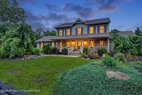 6 Riverview DR, Jessup, PA 18434