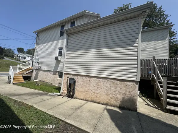 588 Main ST, Eynon, PA 18403