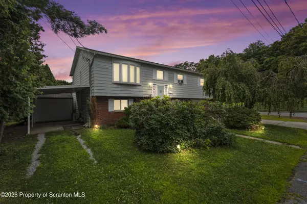 46 Kennedy DR, Plains, PA 18705