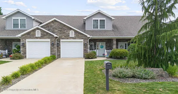 105 Forest DR, Eynon, PA 18403