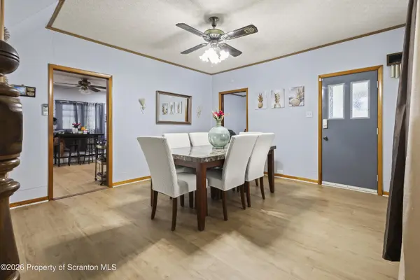 432 Hudson ST, Moosic, PA 18507