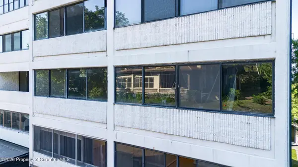550 Clay AVE #APT 4E, Scranton, PA 18510