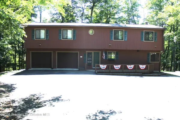 23 Aquarius LN, Lake Ariel, PA 18436