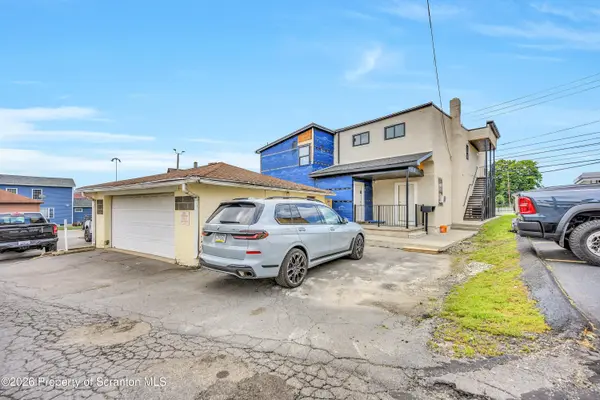 111 S Blakely ST #2nd Fl #1, Dunmore, PA 18512