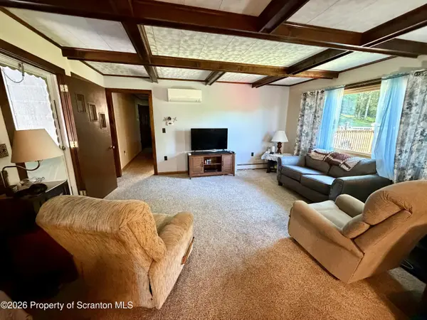 4 Harrison AVE, Carbondale, PA 18407
