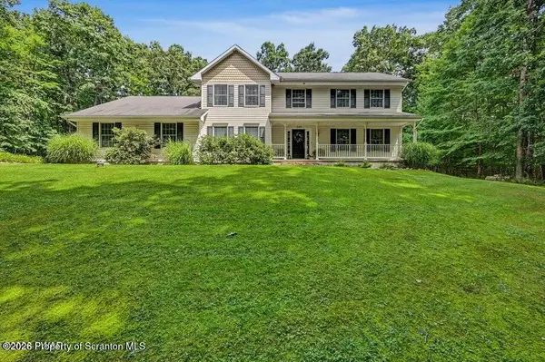 124 Windsor WAY, Roaring Brook Twp, PA 18444