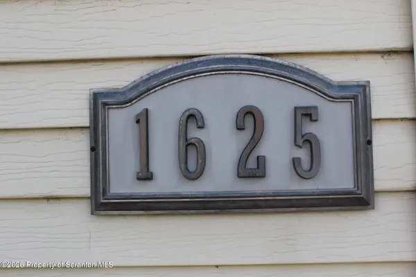 1625 Luzerne ST, Scranton, PA 18504