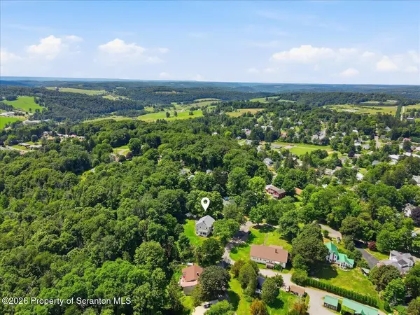 18 Jessup ST, Montrose, PA 18801