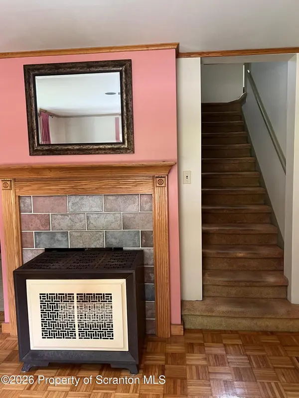 20 Riverside DR, Factoryville, PA 18419