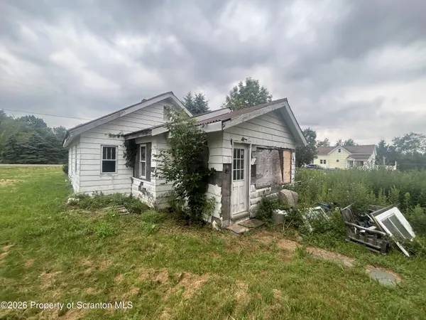 1900 Greenfield RD, Jermyn, PA 18433