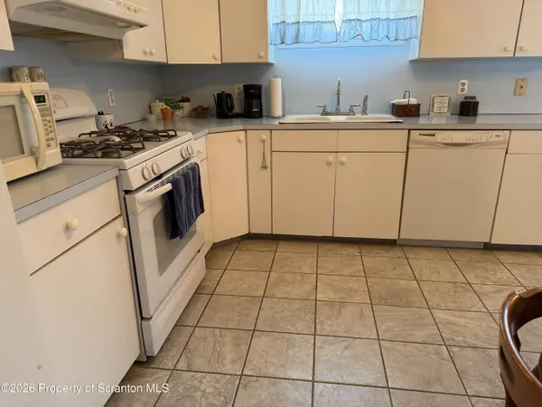 165 Taroli ST, Old Forge, PA 18518