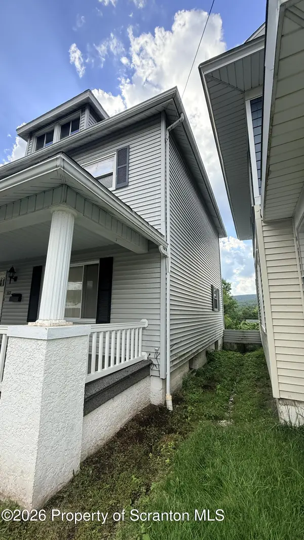 113 Belmont ST, Carbondale, PA 18407