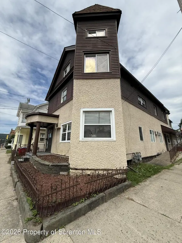 59 7th AVE, Carbondale, PA 18407