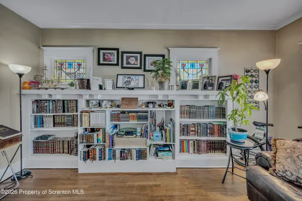 1004 Monroe AVE, Scranton, PA 18510