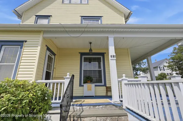 521 Delaware ST, Forest City, PA 18421