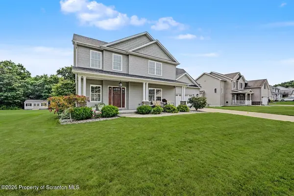 126 S Cougar DR, Archbald, PA 18403