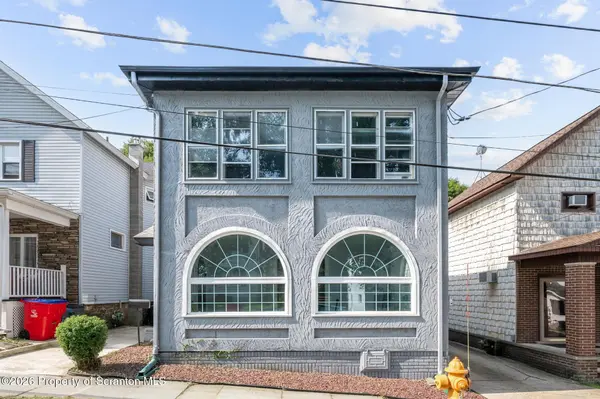 22 Darte AVE, Carbondale, PA 18407