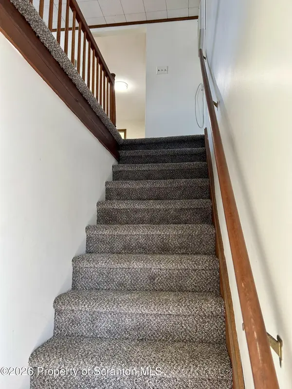 628 Oak ST #2, Old Forge, PA 18518