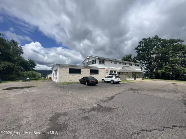 1413 Sans Souci Pkwy, Hanover Twp, PA 18706