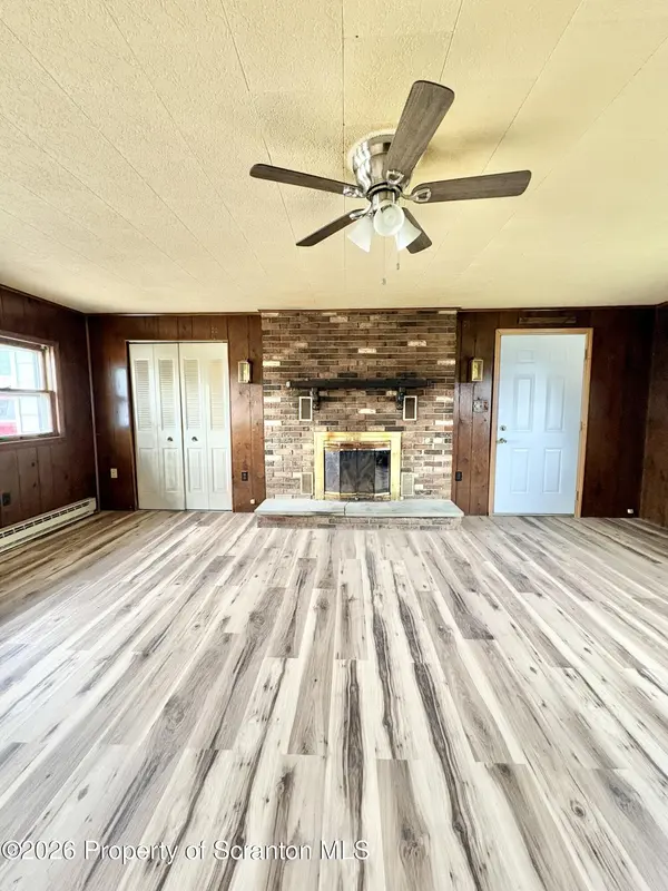 25 Rose ST, Hallstead, PA 18822