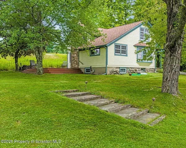 687 Olszewski RD, Montrose, PA 18801