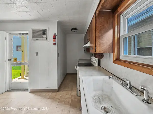 89 Belmont ST, Carbondale, PA 18407