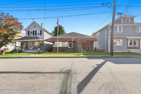 231 Poplar ST, Dickson City, PA 18519