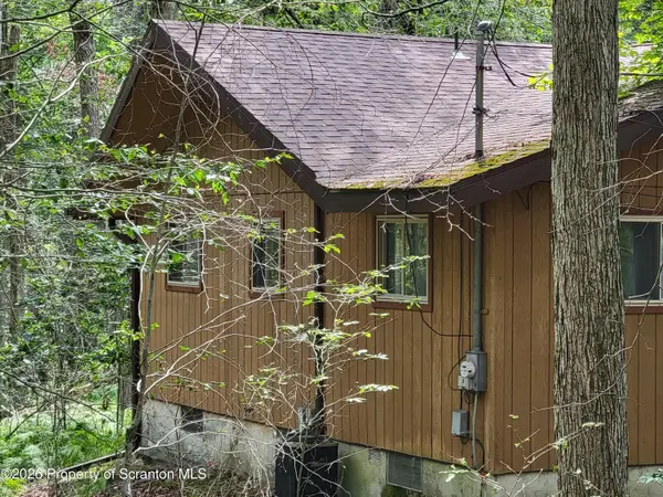 278 Elk Run RD, Pocono Lake, PA 18347