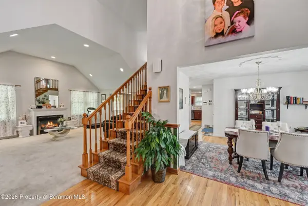 106 Nikelle LN, Clarks Summit, PA 18411