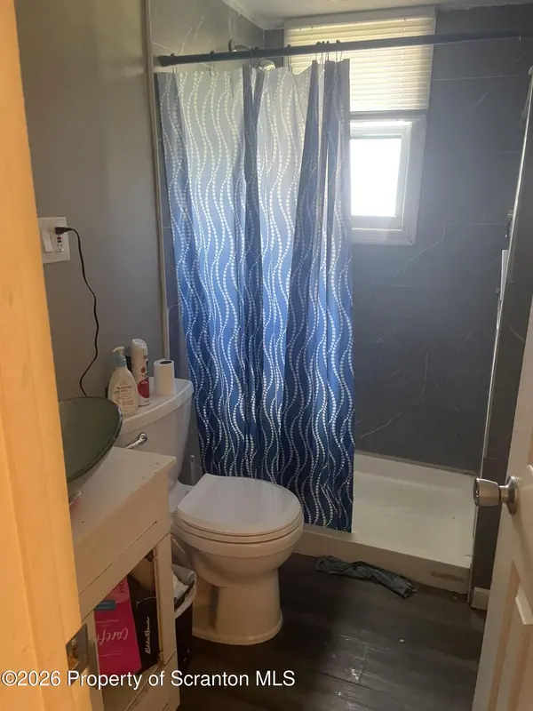 905 Eynon ST, Scranton, PA 18504