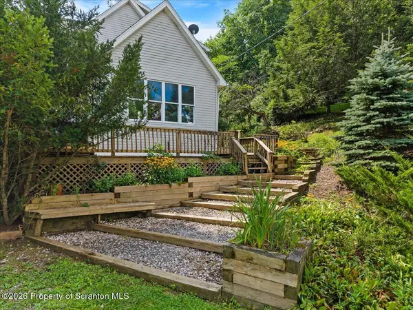232 Cross Country RD, Hop Bottom, PA 18824