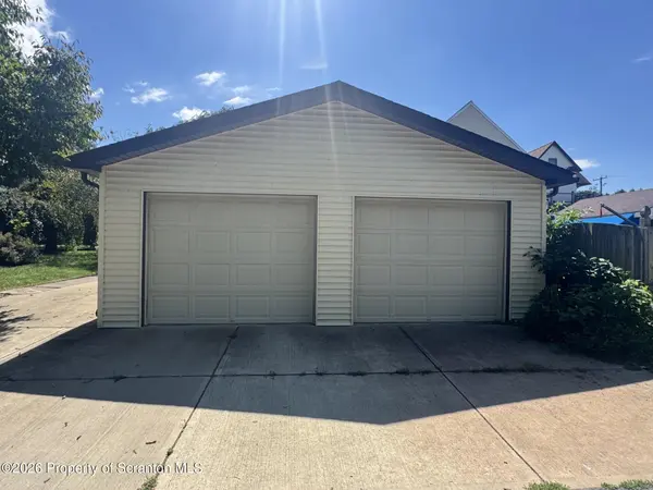 1914 Farr ST, Scranton, PA 18504