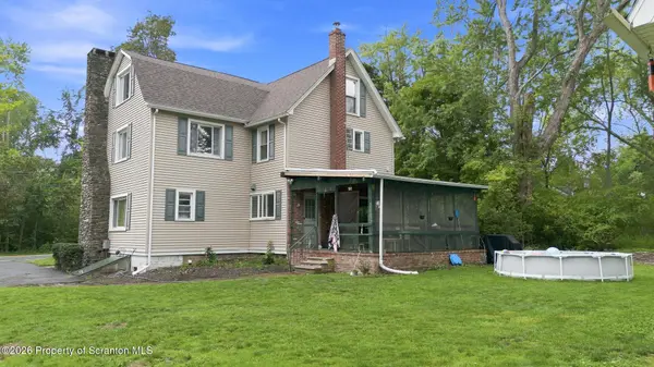 133 Carbondale RD, Waverly Twp, PA 18414