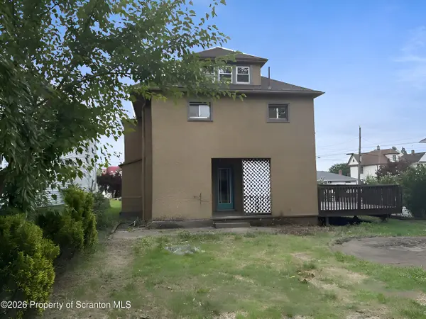 2005 Farr ST, Scranton, PA 18504