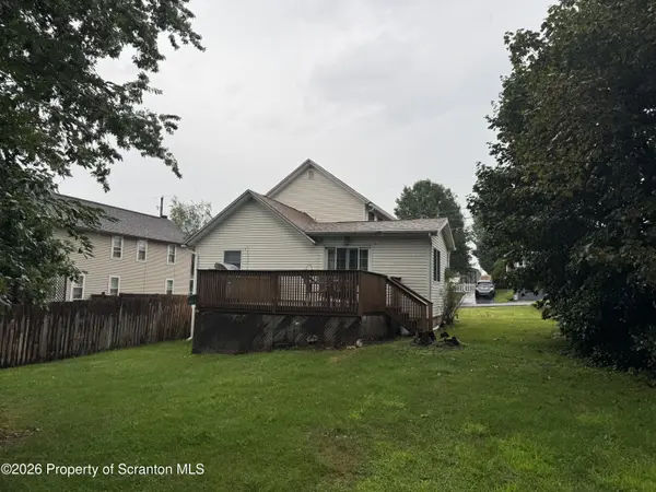 136 Buttonwood ST, Jessup, PA 18434