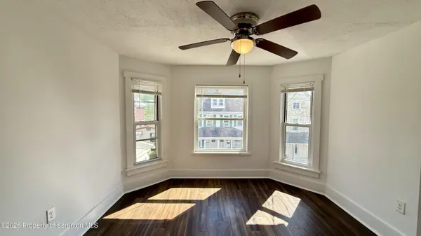 1032 Chestnut ST, Sunbury, PA 17801