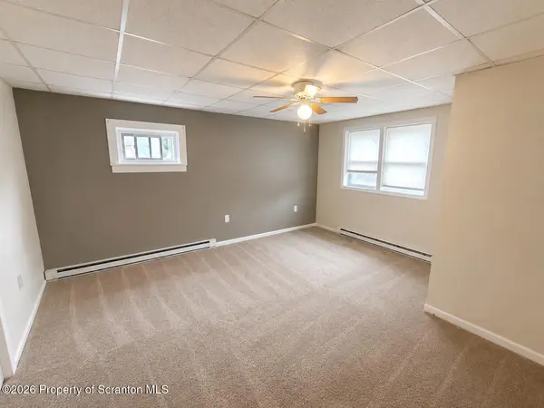 1276 Main ST #B, Jenkins Twp, PA 18640
